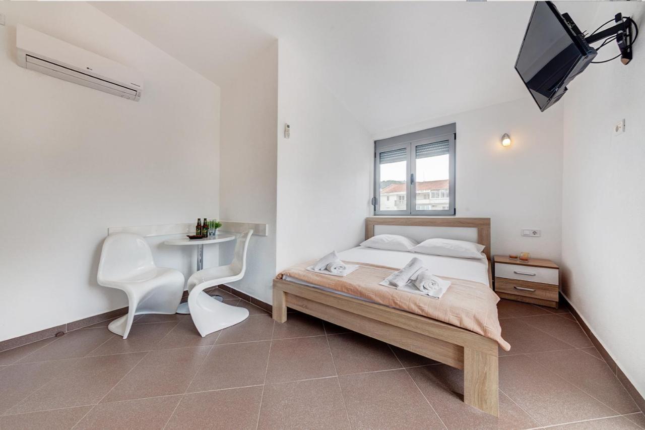Delfin Apartments Sutomore Exterior foto