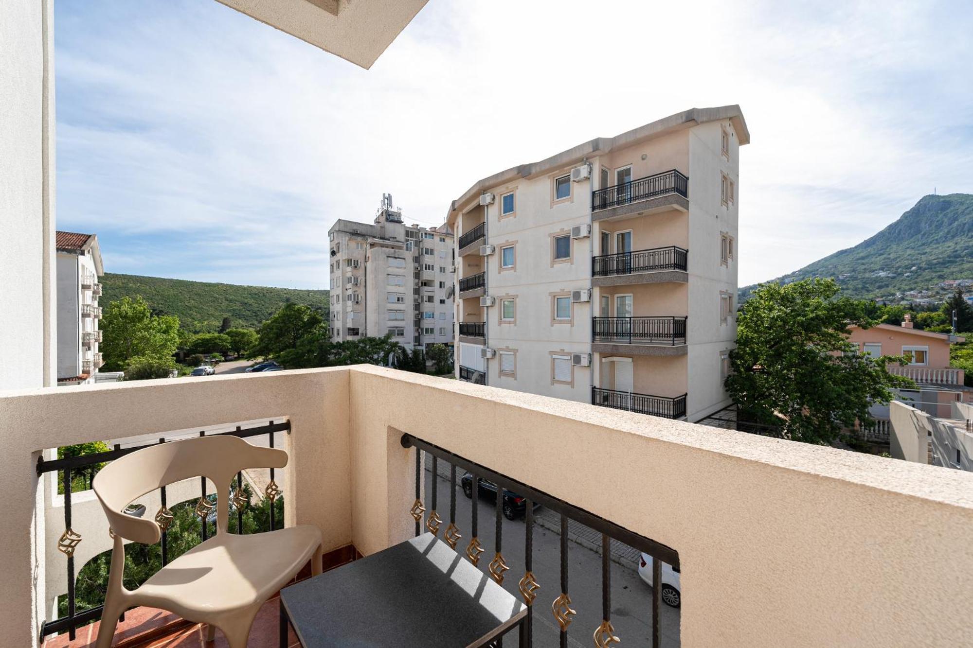 Delfin Apartments Sutomore Quarto foto
