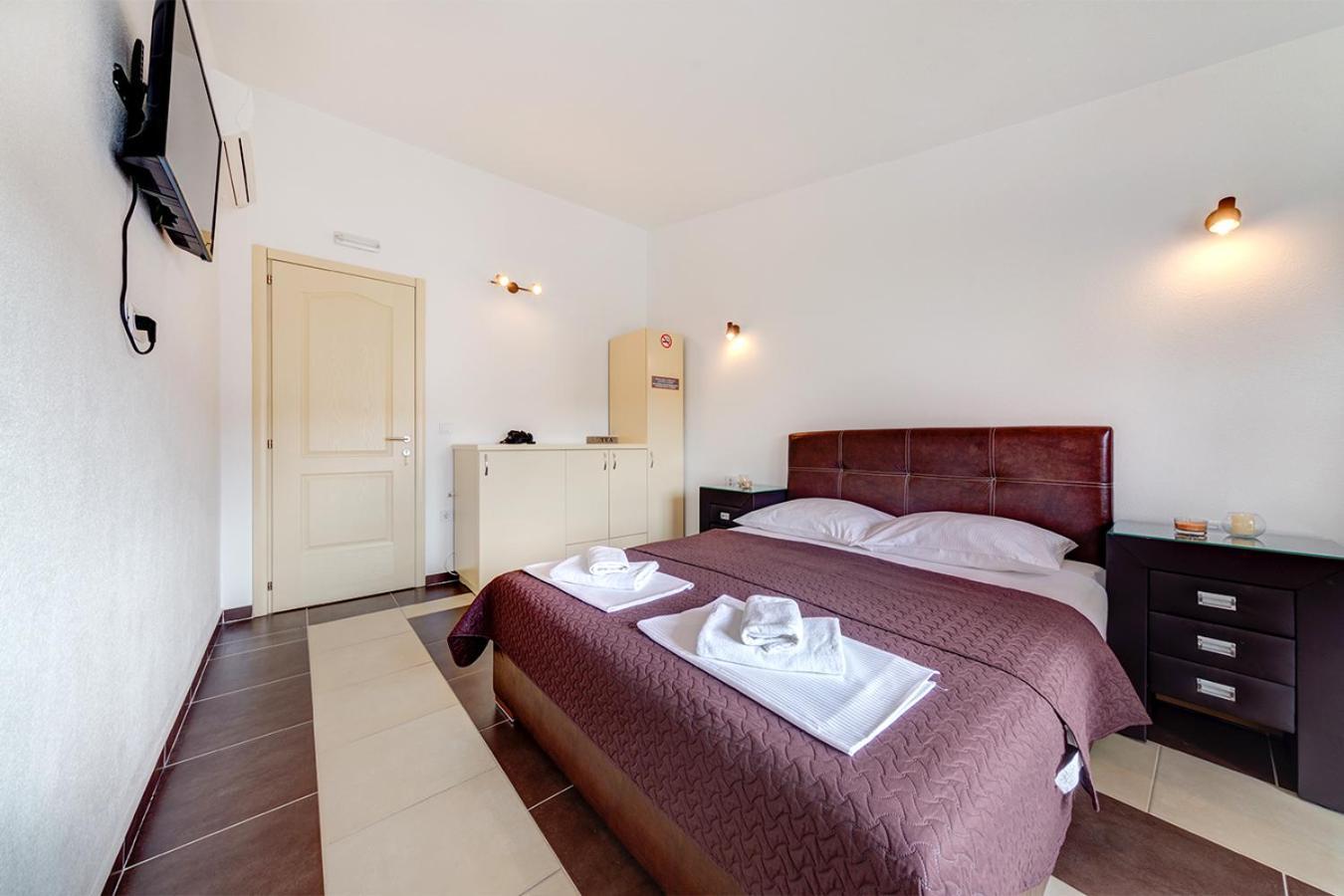 Delfin Apartments Sutomore Quarto foto