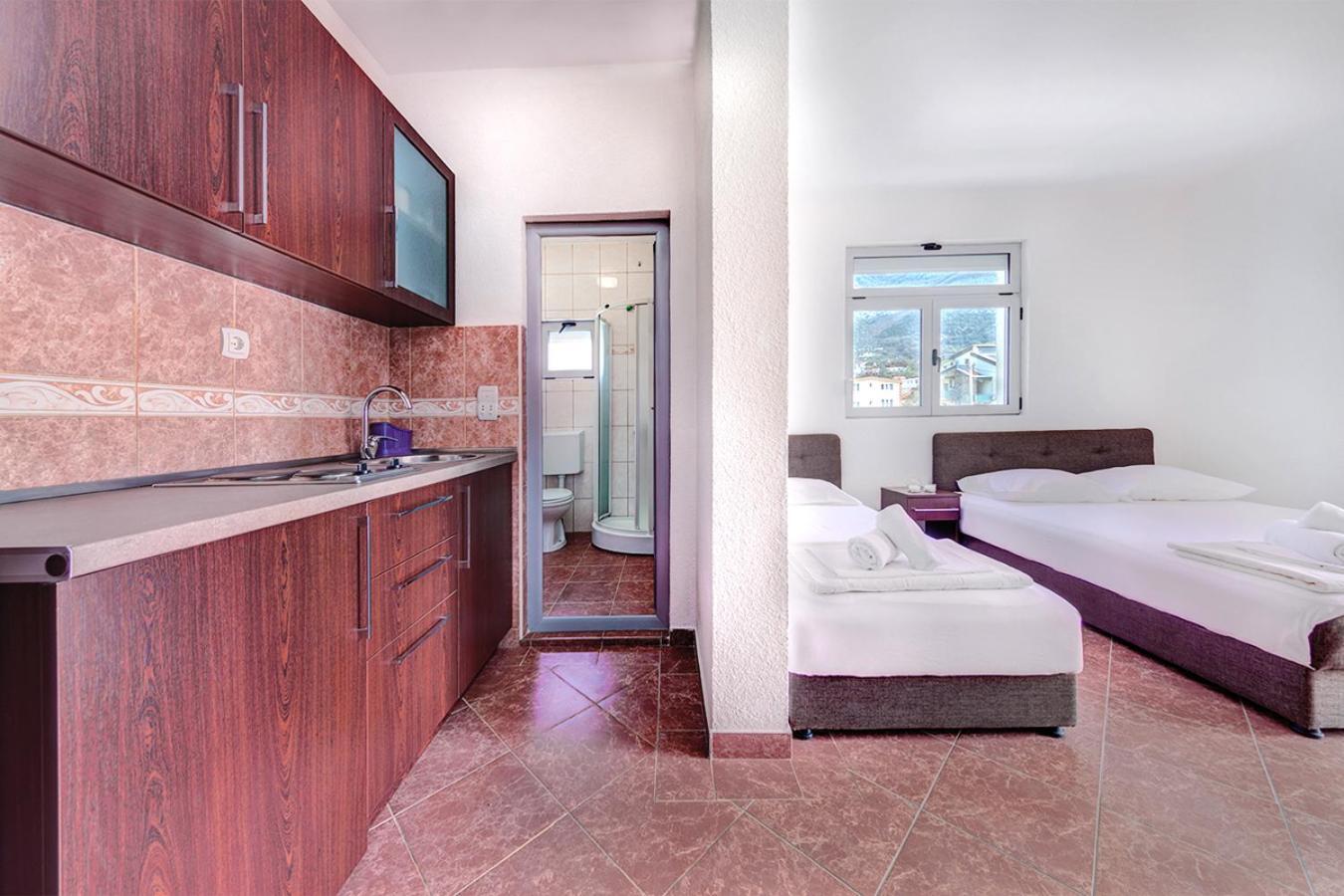 Delfin Apartments Sutomore Quarto foto